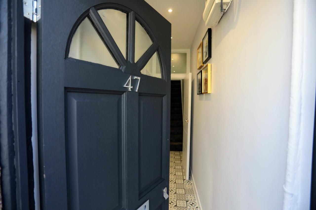 Aisiki Apartments At Stanhope Road, North Finchley, Airconditioned Multiple 2 Or 3-Bedroom, Pet-Friendly Duplex Flats, King Or Twin Beds, Airconditioned & Free Wi-Fi Екстериор снимка