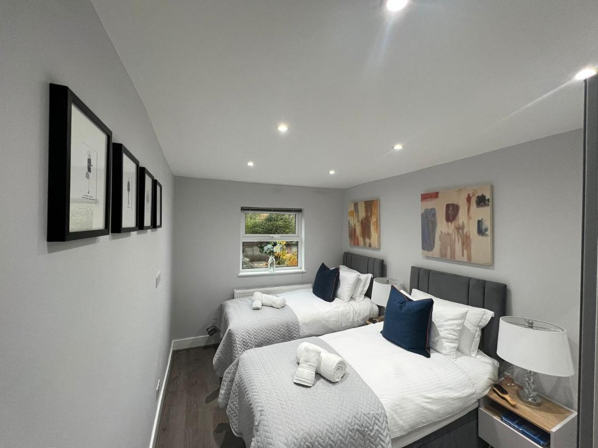 Aisiki Apartments At Stanhope Road, North Finchley, Airconditioned Multiple 2 Or 3-Bedroom, Pet-Friendly Duplex Flats, King Or Twin Beds, Airconditioned & Free Wi-Fi Екстериор снимка