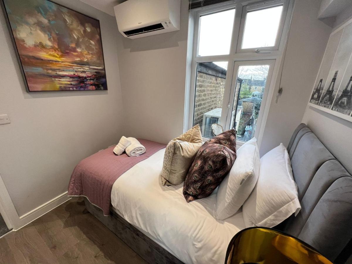 Aisiki Apartments At Stanhope Road, North Finchley, Airconditioned Multiple 2 Or 3-Bedroom, Pet-Friendly Duplex Flats, King Or Twin Beds, Airconditioned & Free Wi-Fi Екстериор снимка