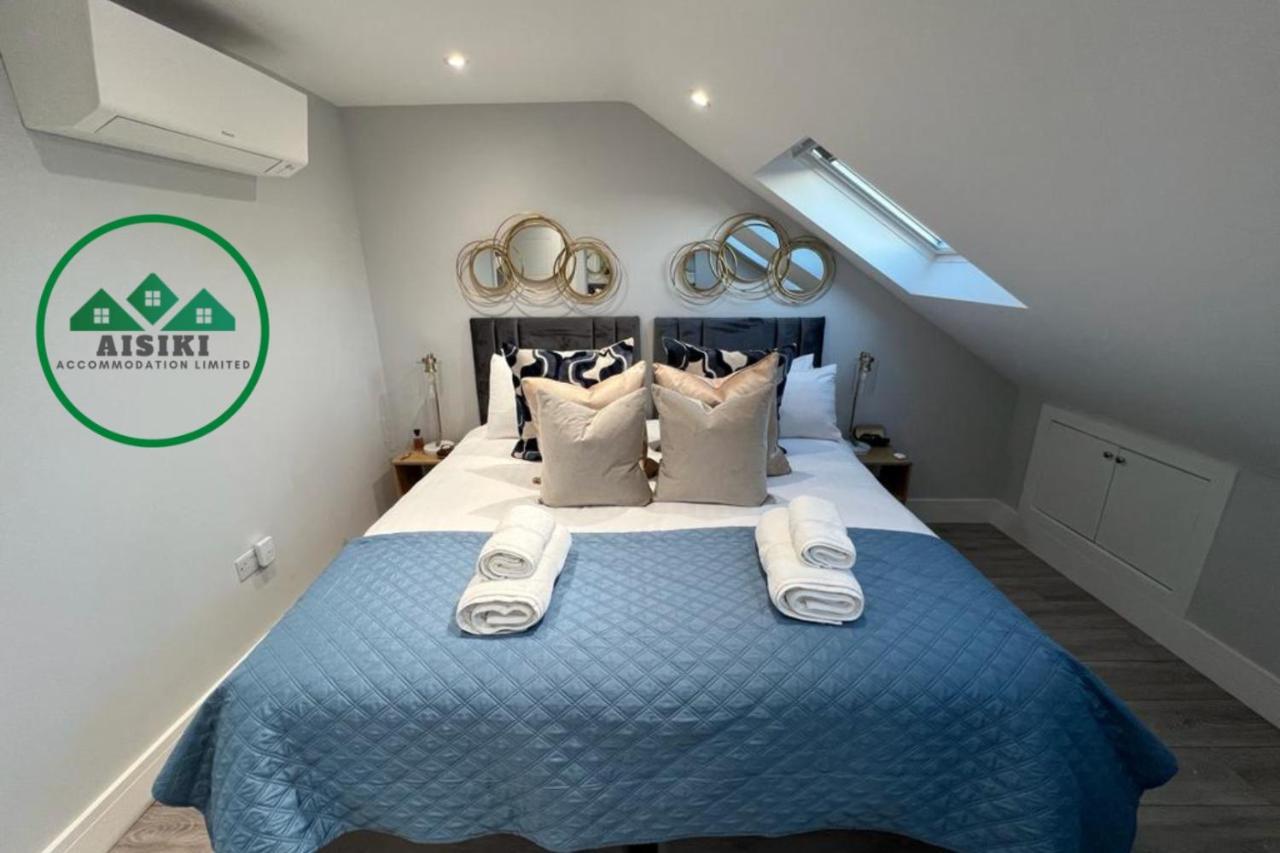 Aisiki Apartments At Stanhope Road, North Finchley, Airconditioned Multiple 2 Or 3-Bedroom, Pet-Friendly Duplex Flats, King Or Twin Beds, Airconditioned & Free Wi-Fi Екстериор снимка