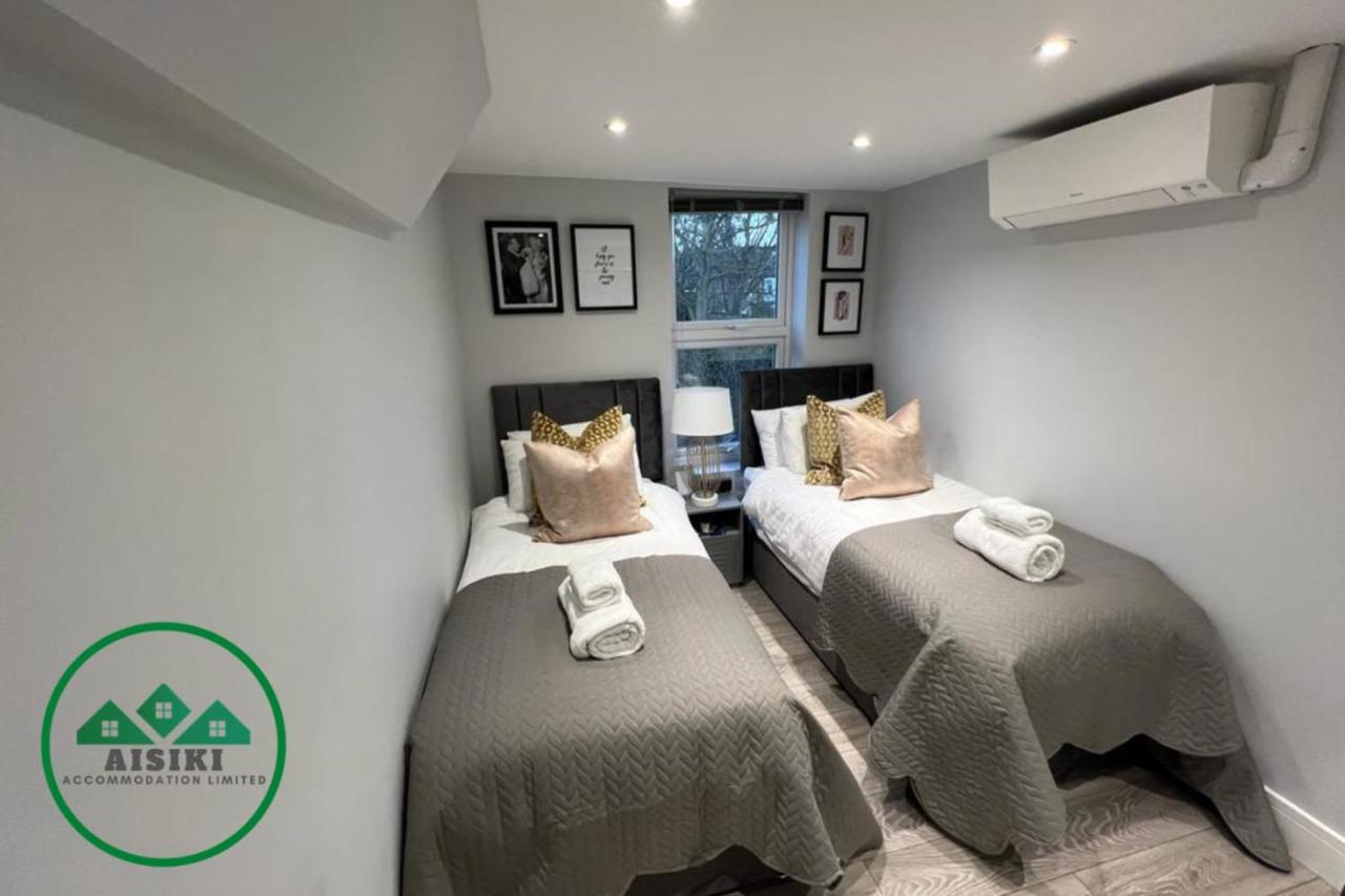 Aisiki Apartments At Stanhope Road, North Finchley, Airconditioned Multiple 2 Or 3-Bedroom, Pet-Friendly Duplex Flats, King Or Twin Beds, Airconditioned & Free Wi-Fi Екстериор снимка