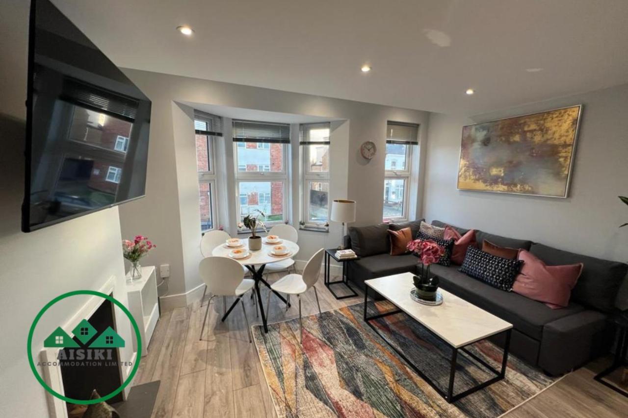 Aisiki Apartments At Stanhope Road, North Finchley, Airconditioned Multiple 2 Or 3-Bedroom, Pet-Friendly Duplex Flats, King Or Twin Beds, Airconditioned & Free Wi-Fi Екстериор снимка