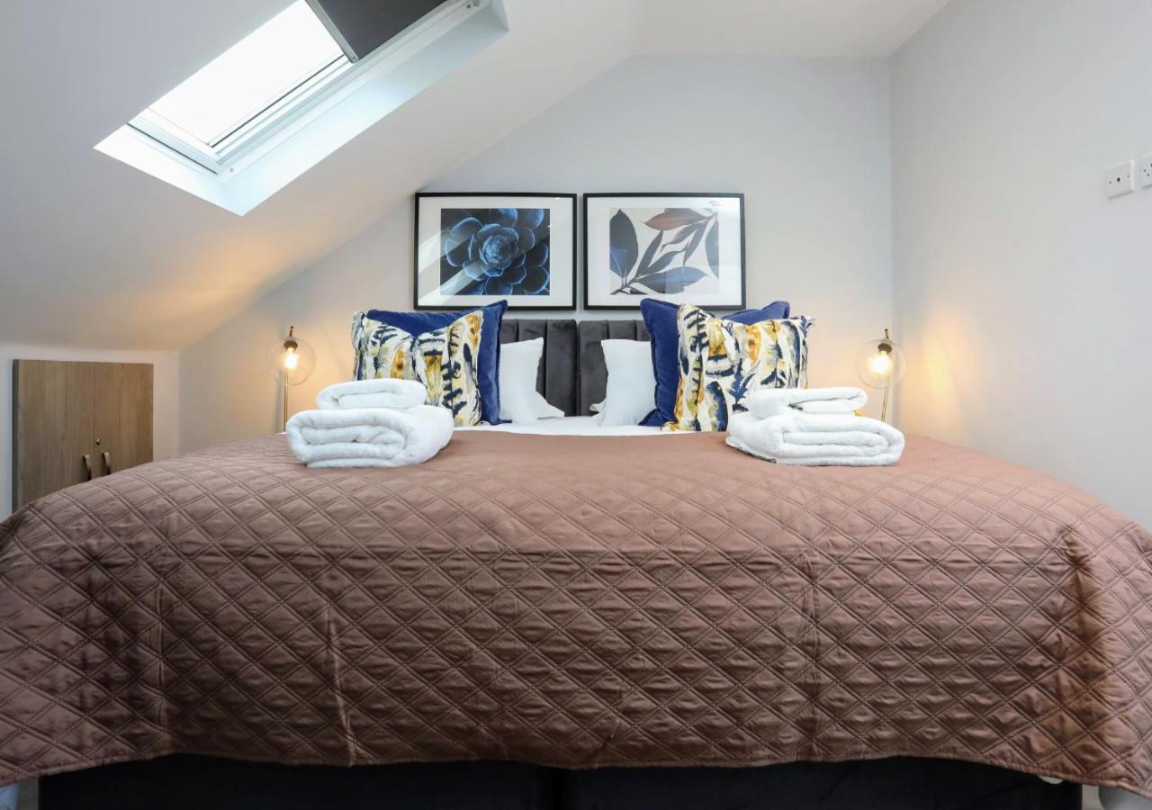 Aisiki Apartments At Stanhope Road, North Finchley, Airconditioned Multiple 2 Or 3-Bedroom, Pet-Friendly Duplex Flats, King Or Twin Beds, Airconditioned & Free Wi-Fi Екстериор снимка