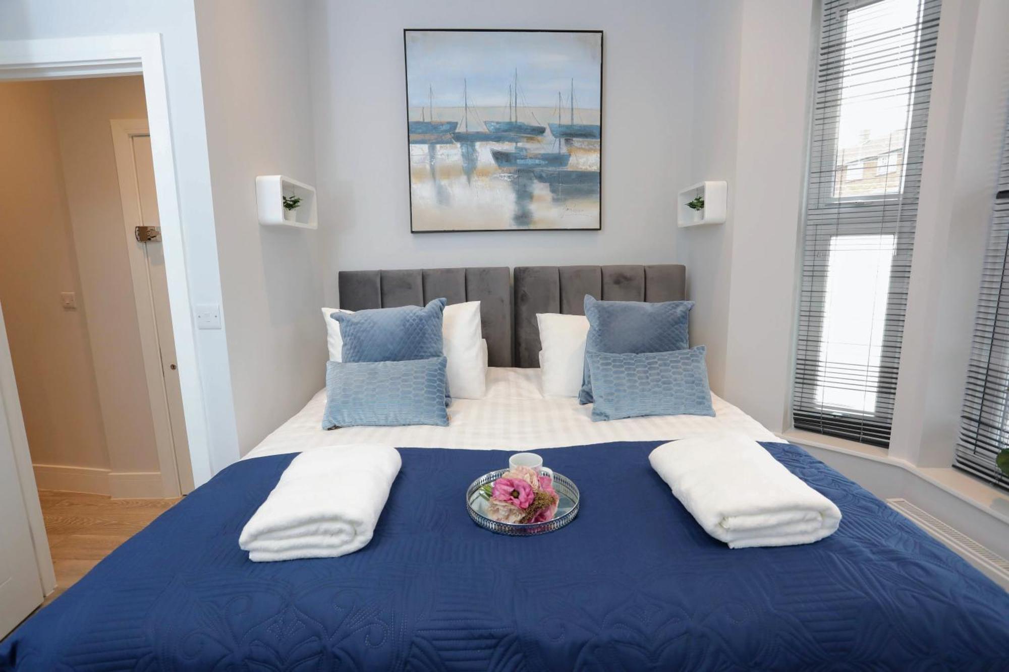 Aisiki Apartments At Stanhope Road, North Finchley, Airconditioned Multiple 2 Or 3-Bedroom, Pet-Friendly Duplex Flats, King Or Twin Beds, Airconditioned & Free Wi-Fi Екстериор снимка