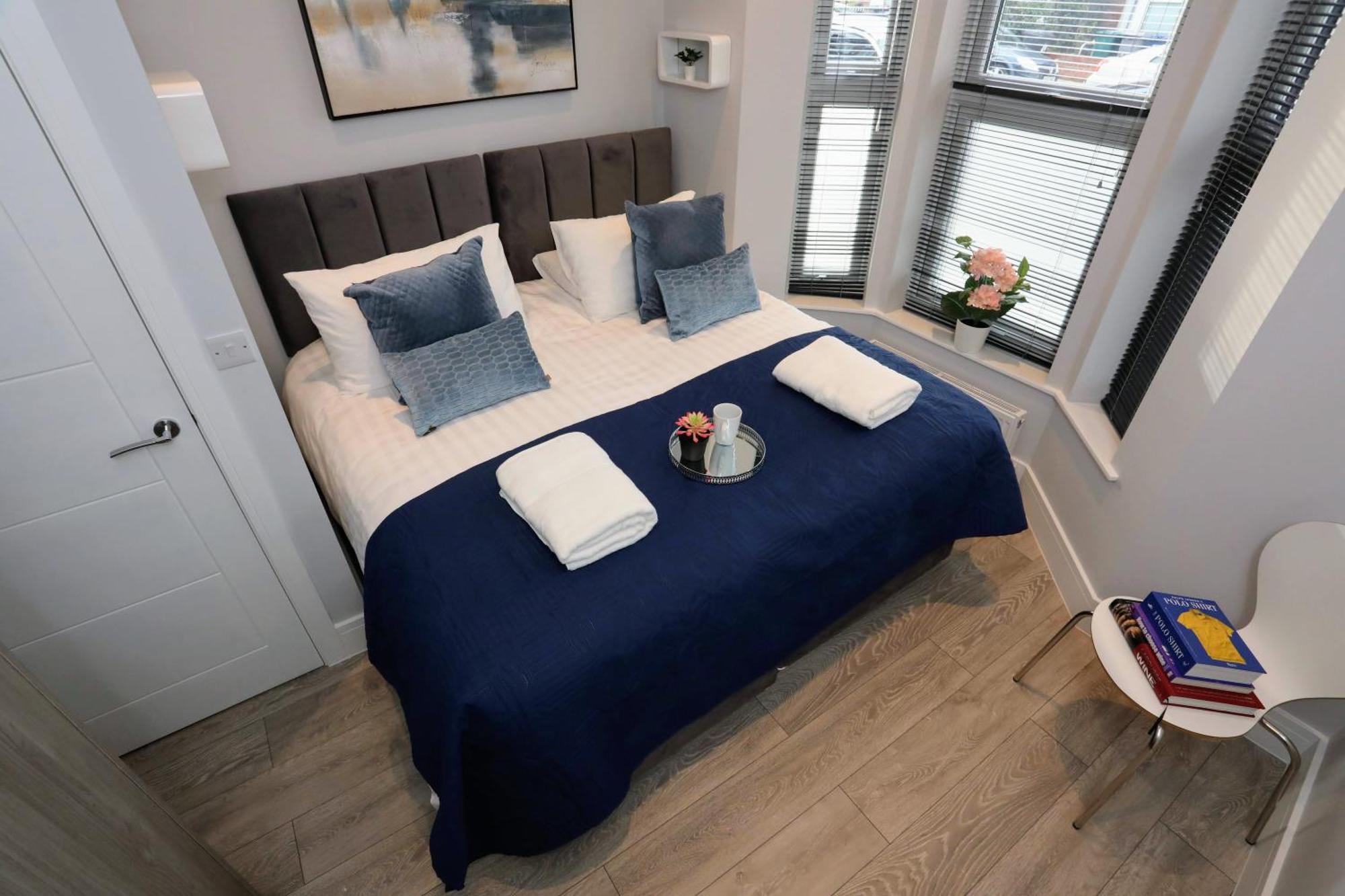 Aisiki Apartments At Stanhope Road, North Finchley, Airconditioned Multiple 2 Or 3-Bedroom, Pet-Friendly Duplex Flats, King Or Twin Beds, Airconditioned & Free Wi-Fi Екстериор снимка