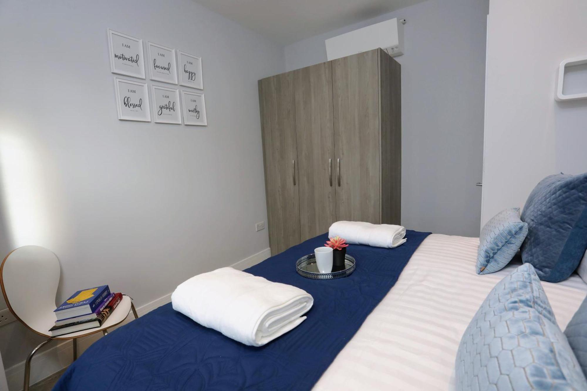 Aisiki Apartments At Stanhope Road, North Finchley, Airconditioned Multiple 2 Or 3-Bedroom, Pet-Friendly Duplex Flats, King Or Twin Beds, Airconditioned & Free Wi-Fi Екстериор снимка