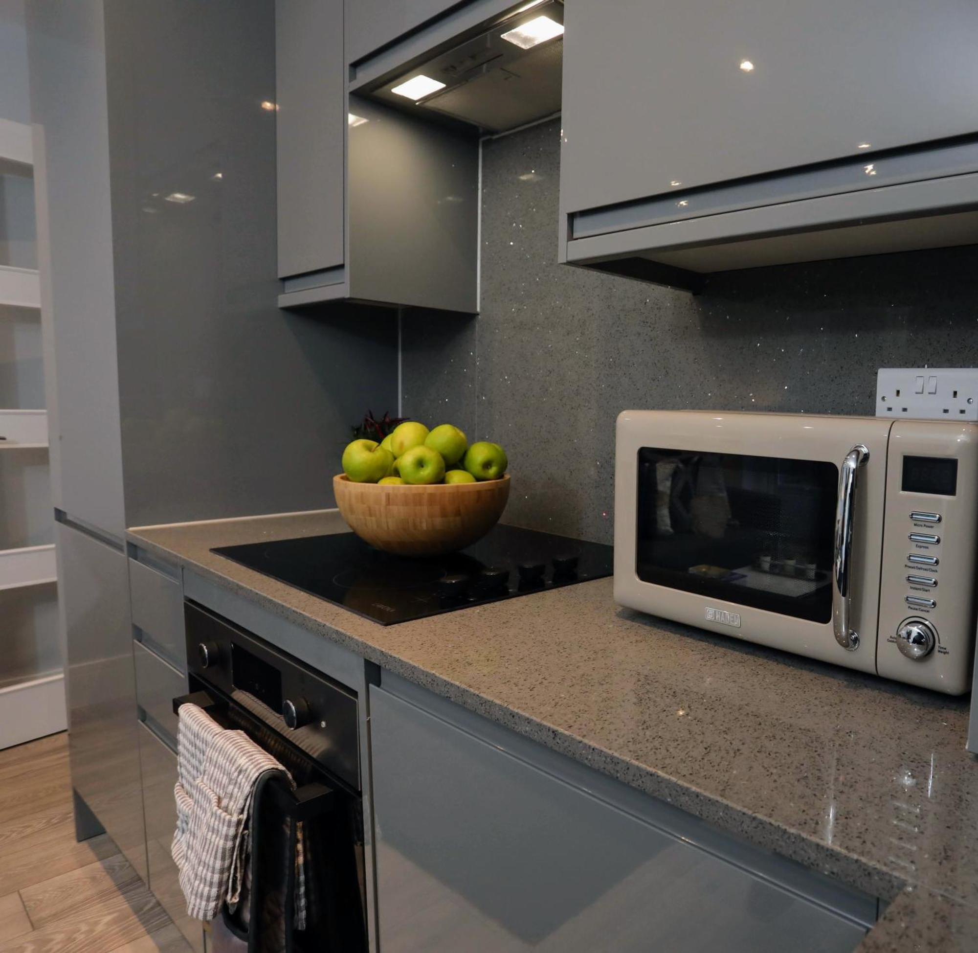 Aisiki Apartments At Stanhope Road, North Finchley, Airconditioned Multiple 2 Or 3-Bedroom, Pet-Friendly Duplex Flats, King Or Twin Beds, Airconditioned & Free Wi-Fi Екстериор снимка