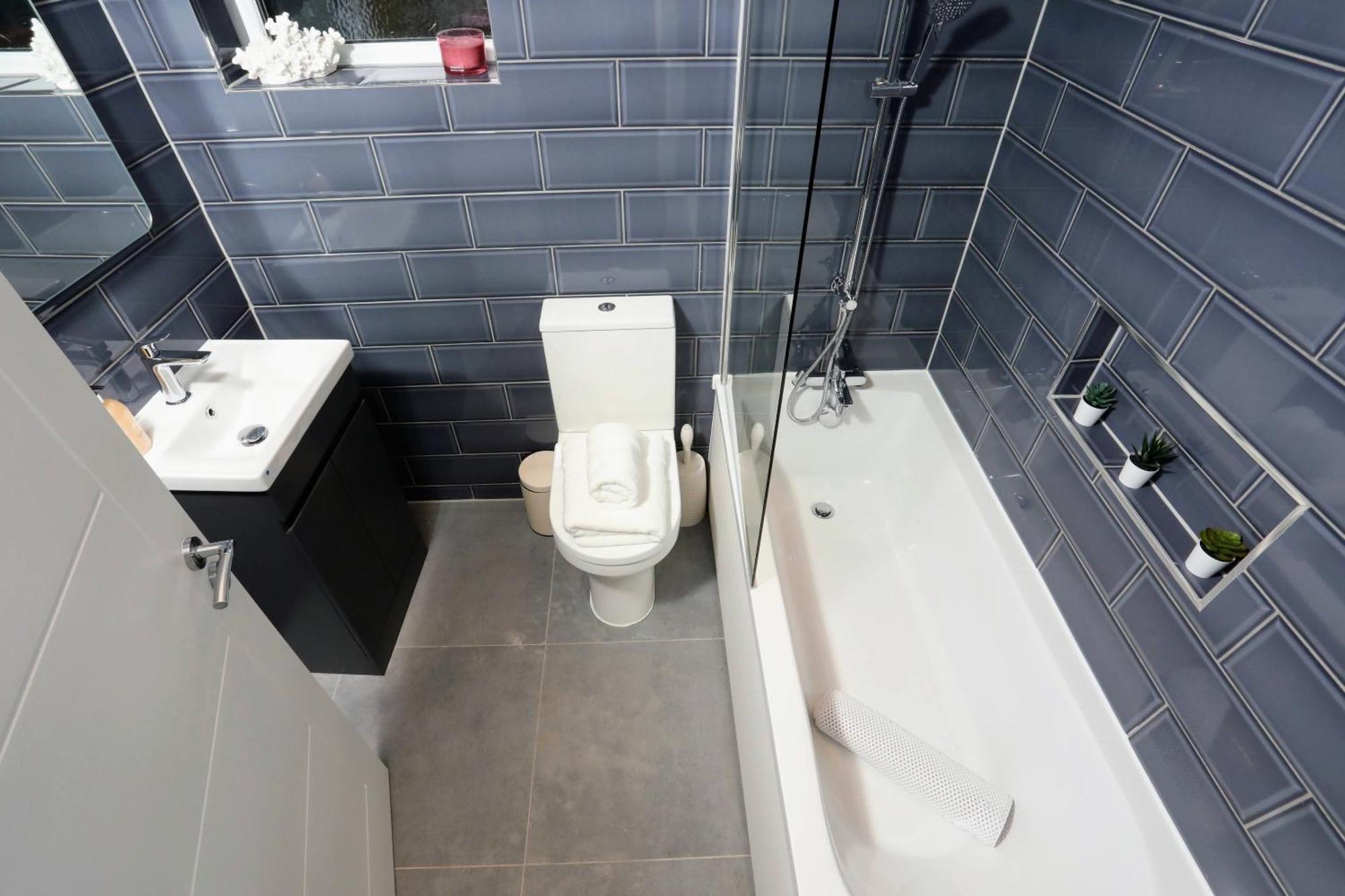 Aisiki Apartments At Stanhope Road, North Finchley, Airconditioned Multiple 2 Or 3-Bedroom, Pet-Friendly Duplex Flats, King Or Twin Beds, Airconditioned & Free Wi-Fi Екстериор снимка