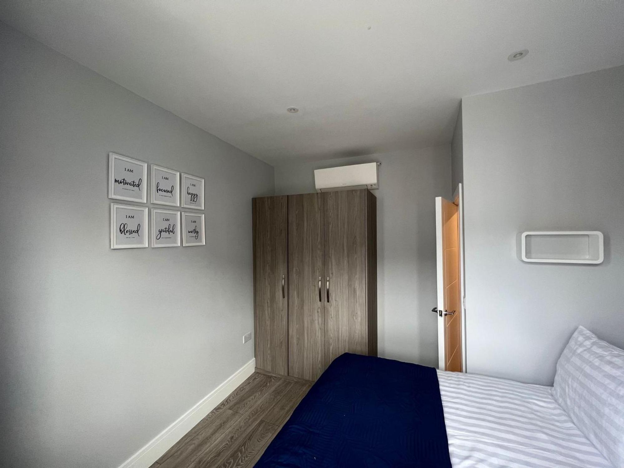 Aisiki Apartments At Stanhope Road, North Finchley, Airconditioned Multiple 2 Or 3-Bedroom, Pet-Friendly Duplex Flats, King Or Twin Beds, Airconditioned & Free Wi-Fi Екстериор снимка